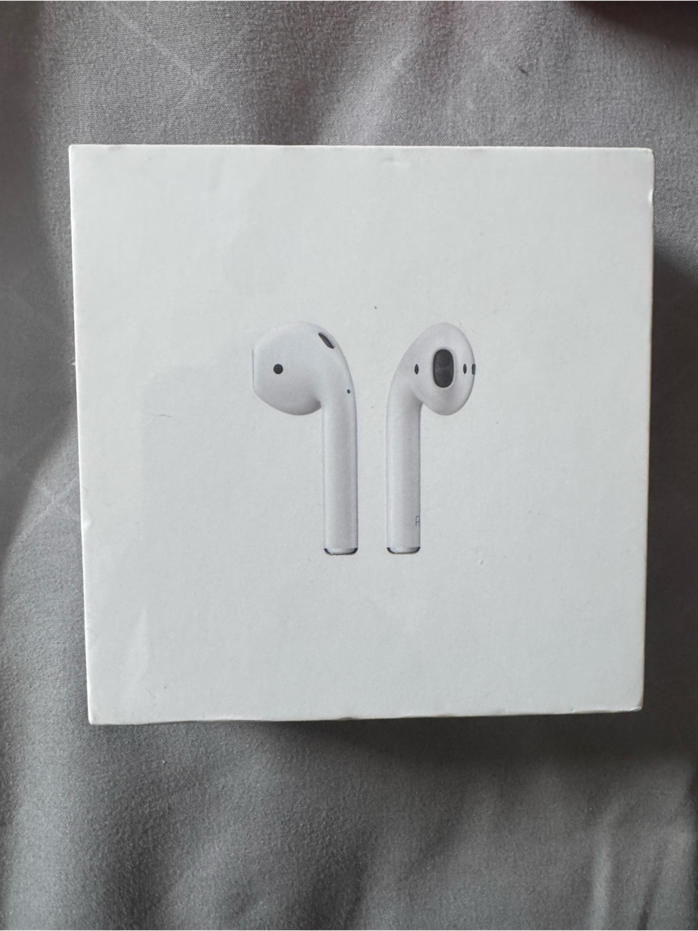 Apple White Wireless Earbuds with Charging Case